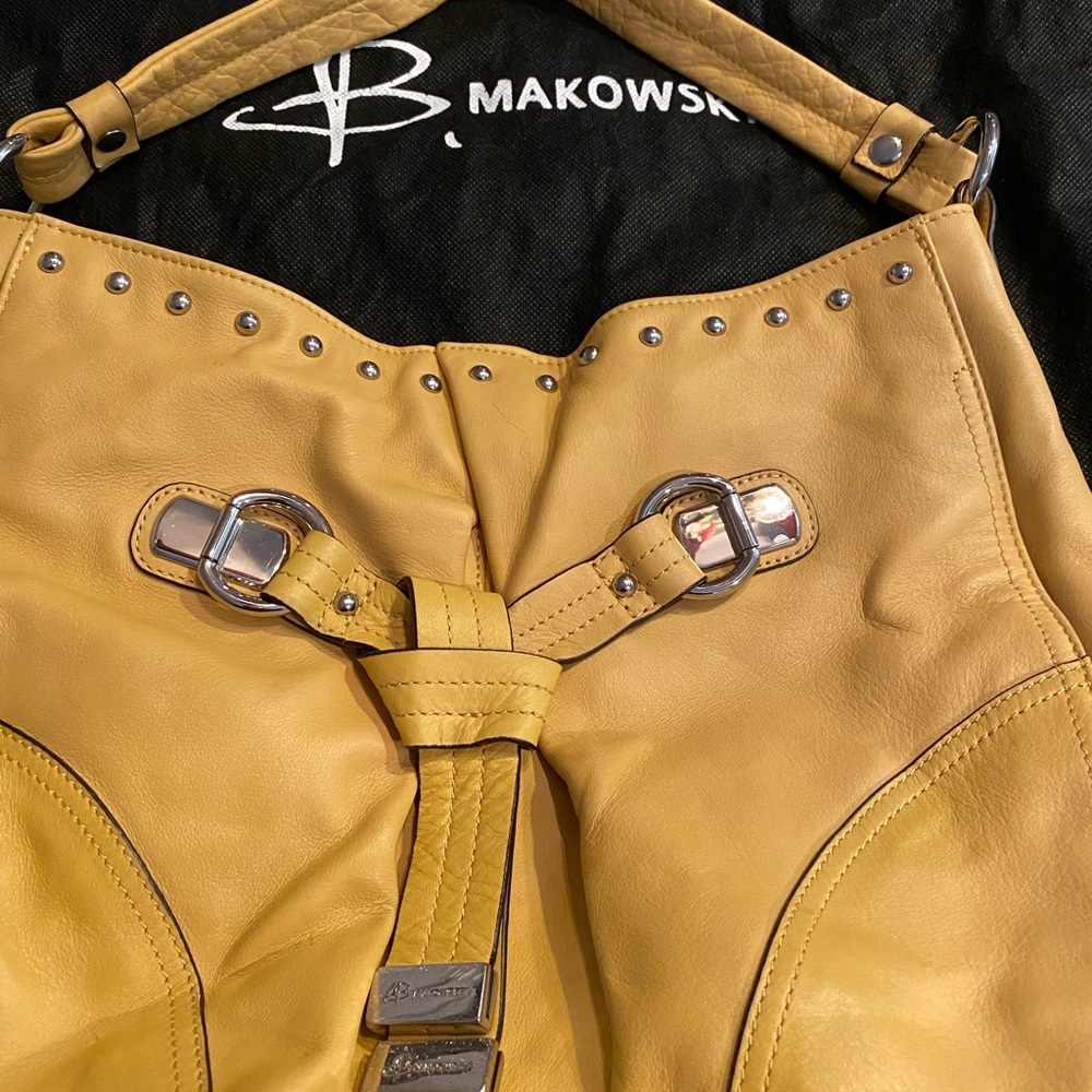 B. Makowsky hobo bag